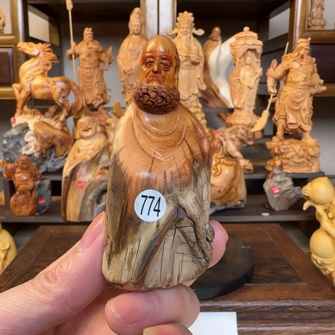 崖柏小木匠艺雕一物一拍