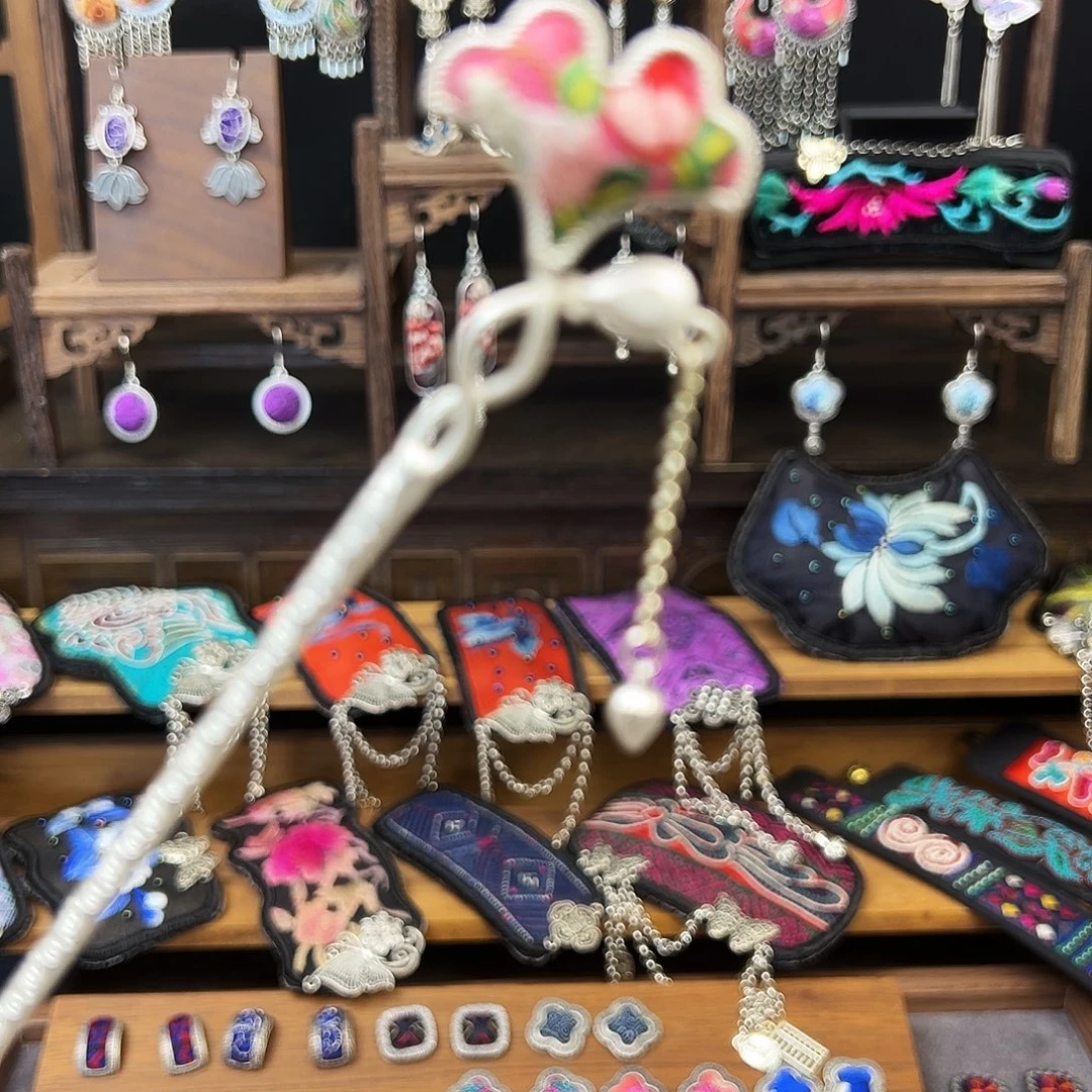 织绣手工刺绣工艺品