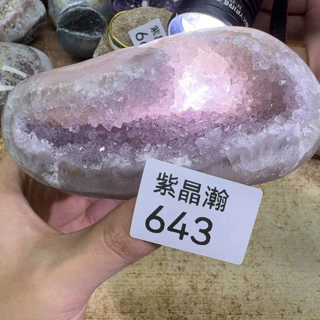 未镶嵌水晶大型摆件（非配饰）