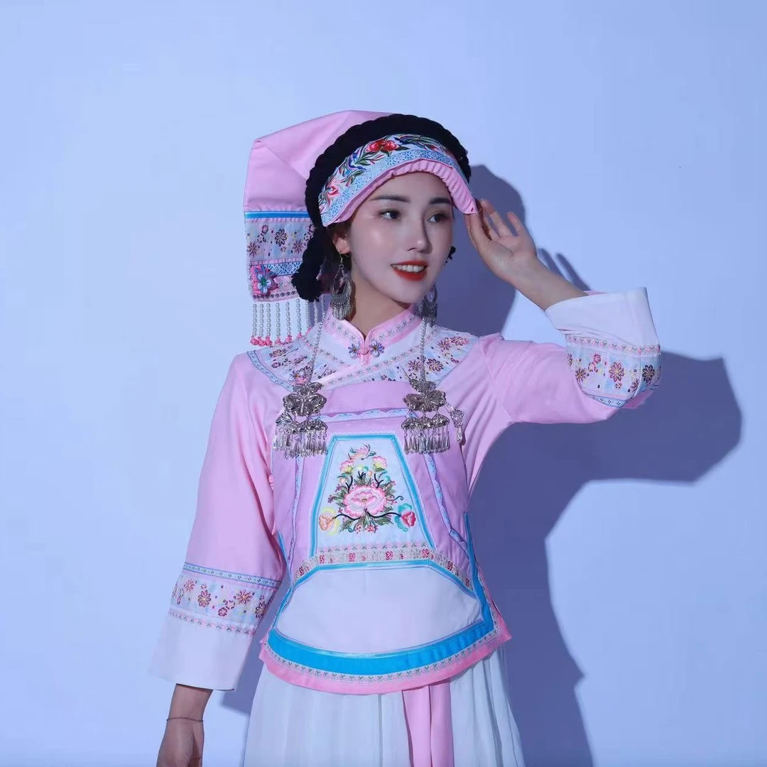 布依族民族风绣花上衣女士国风复古喇叭袖少数民族服饰女款传统