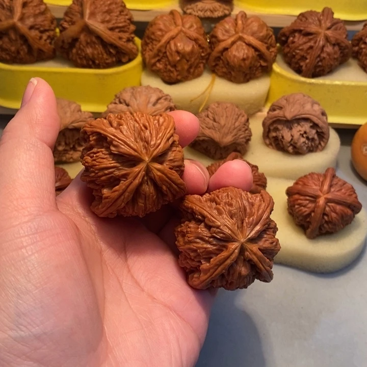 麒***轩文玩核桃吊坠bhhbnnn