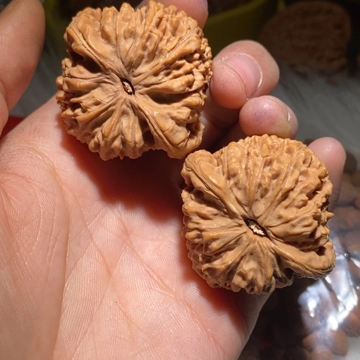 薯****吊坠文玩核桃精品课程和专业培训教材