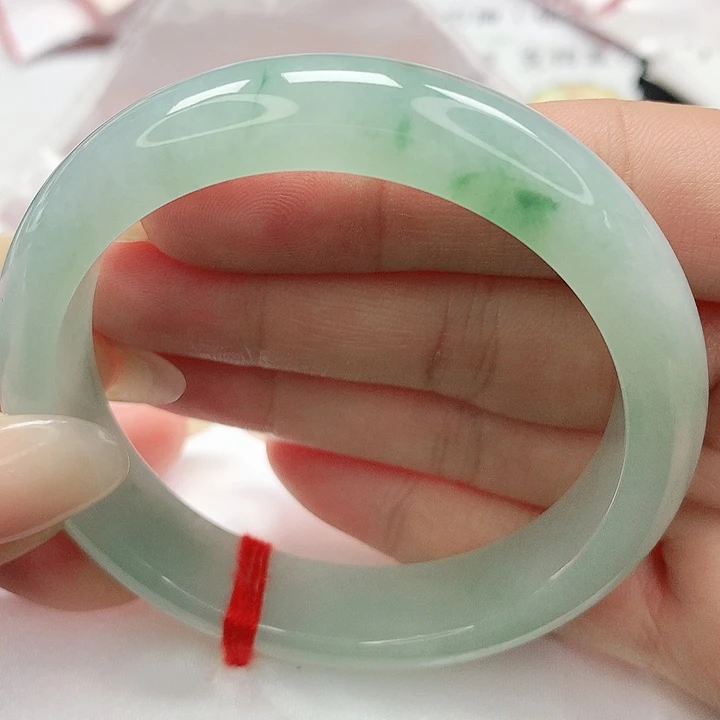 翡翠手镯未镶嵌缅甸天然A货翡翠