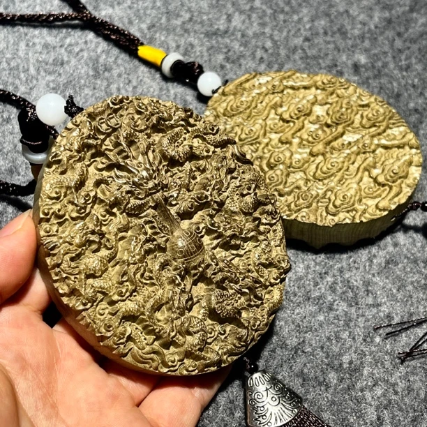 正宗金丝楠阴沉木精雕双面九龙戏珠挂牌手把件实木无漆无蜡收藏