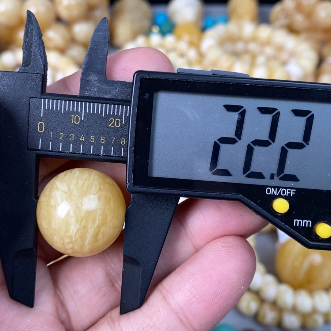 蜜蜡未镶嵌珠宝奇石6.1g