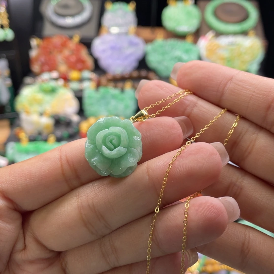 翡翠未镶嵌颈饰雪*代编织