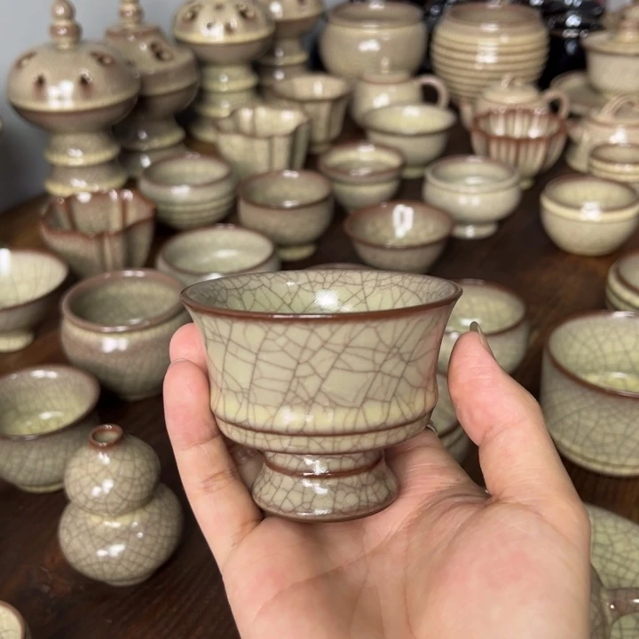 蒋加宝 传世哥窑 高足杯
