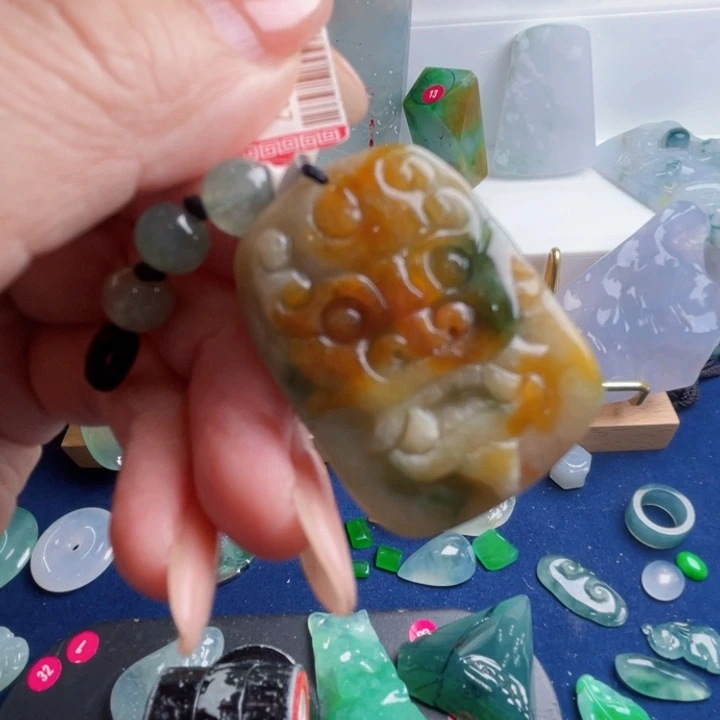 翡翠未镶嵌颈饰天然翡翠