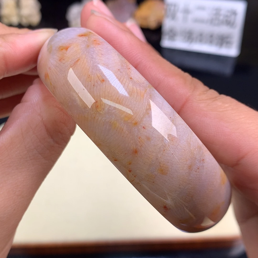 【闪购商品】颈饰未镶嵌硅化珊瑚（珊瑚玉）41号精美手镯60.6圈