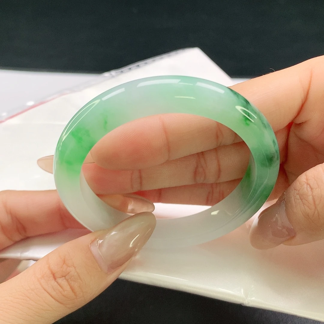 翡翠未镶嵌手镯51044