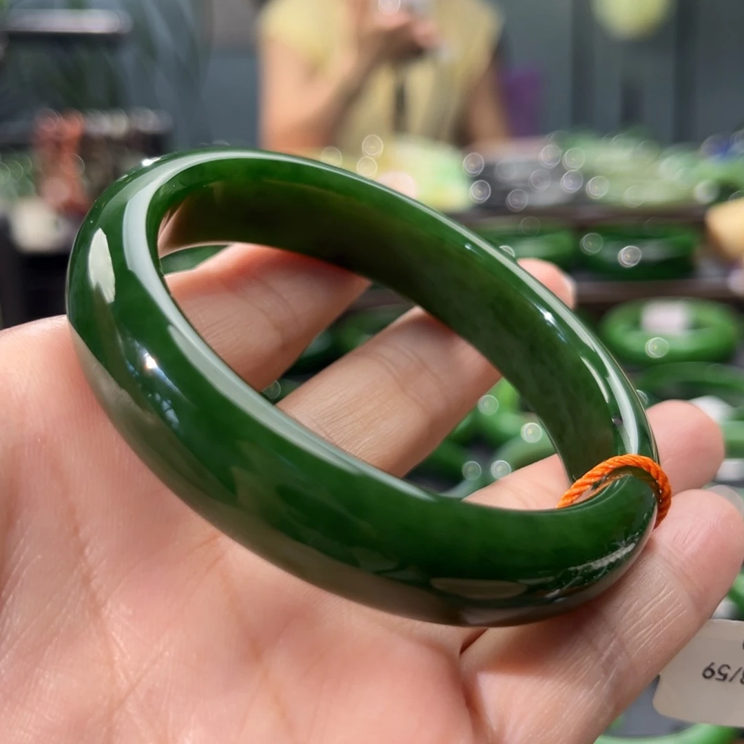 和田玉（碧玉）手镯未镶嵌