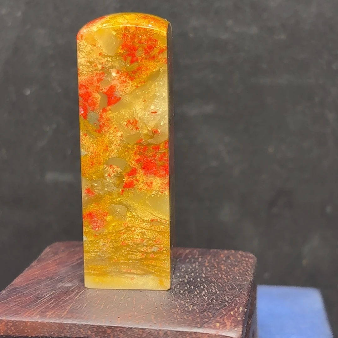 昌化石昌化田黄鸡血印章