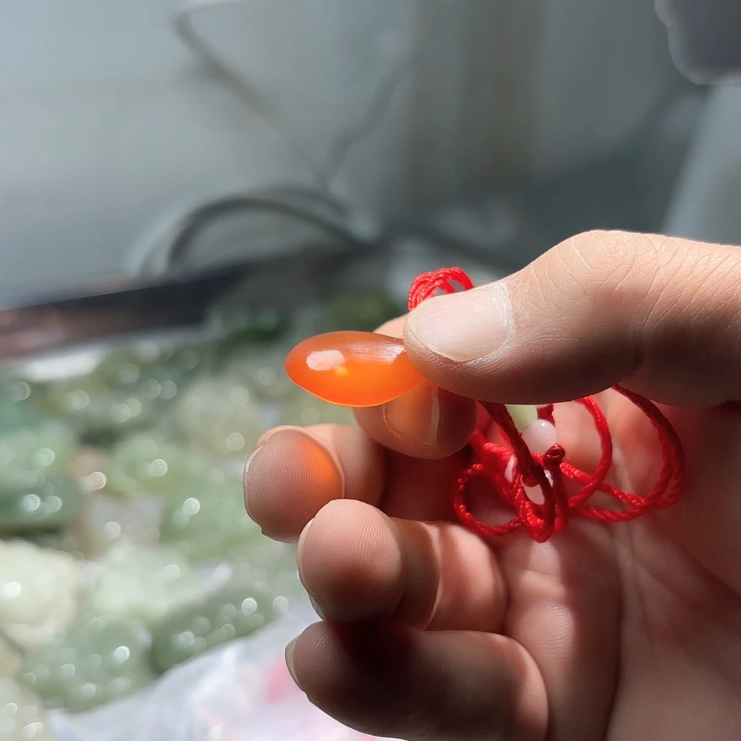 糯***子颈饰未镶嵌石英质玉