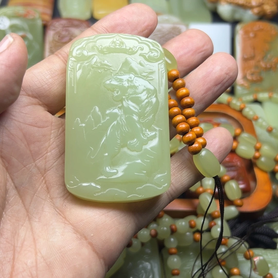 七***，时尚潮流生肖虎牌子