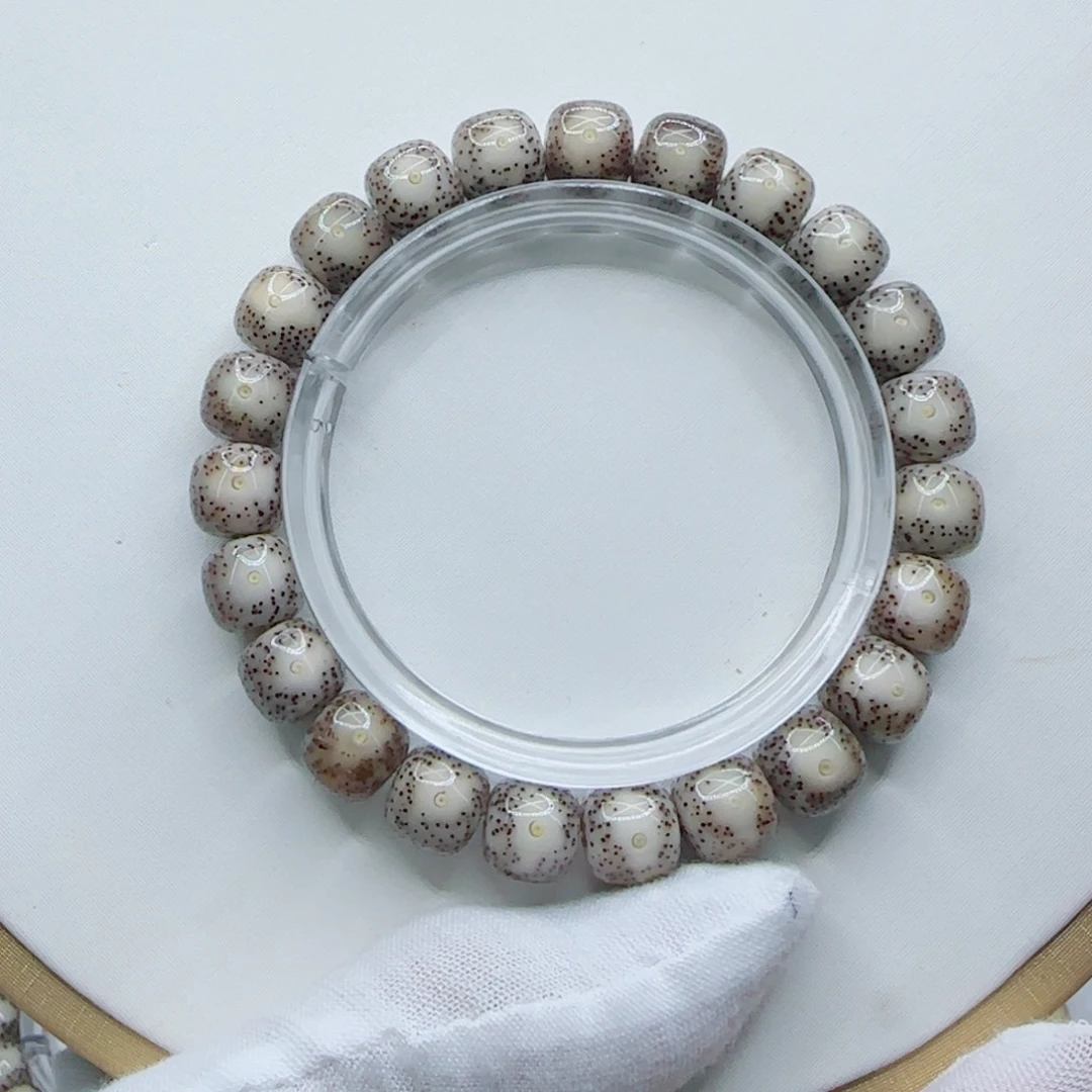 手串星月菩提粉冰大眼10×9