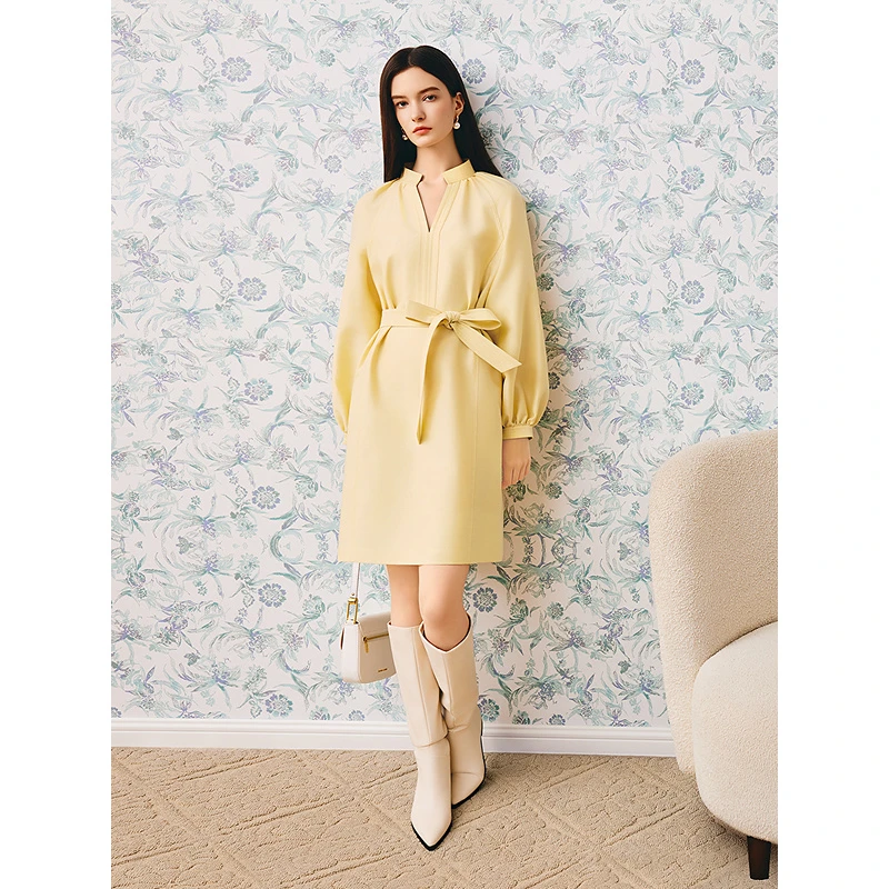 Goodland美地女装2025年秋季新款宽松蜂蜜黄长袖连衣裙LC35305180