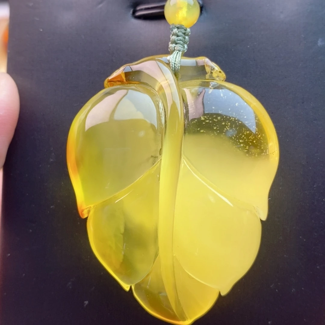 琥珀颈饰未镶嵌金枝玉叶