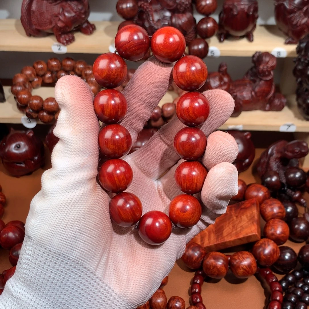 染料紫檀（血檀）1.8顶泥鸡血红-