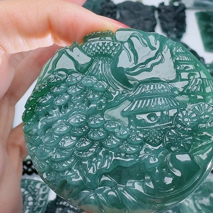 颈饰未镶嵌翡翠多样性发其一