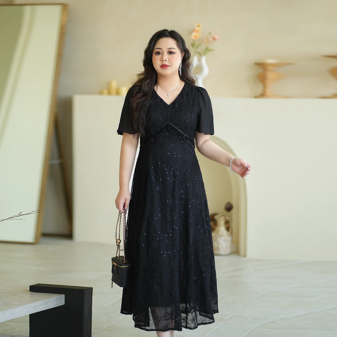 【慢调巴黎】大码女装微夏季新款时尚气质高级感复古V领蕾丝连衣裙