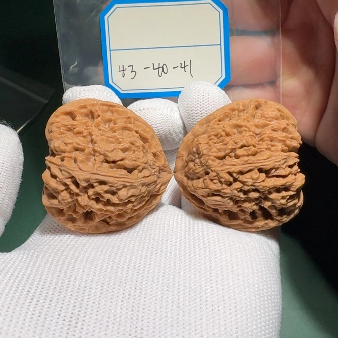 文玩核桃吊坠南疆50