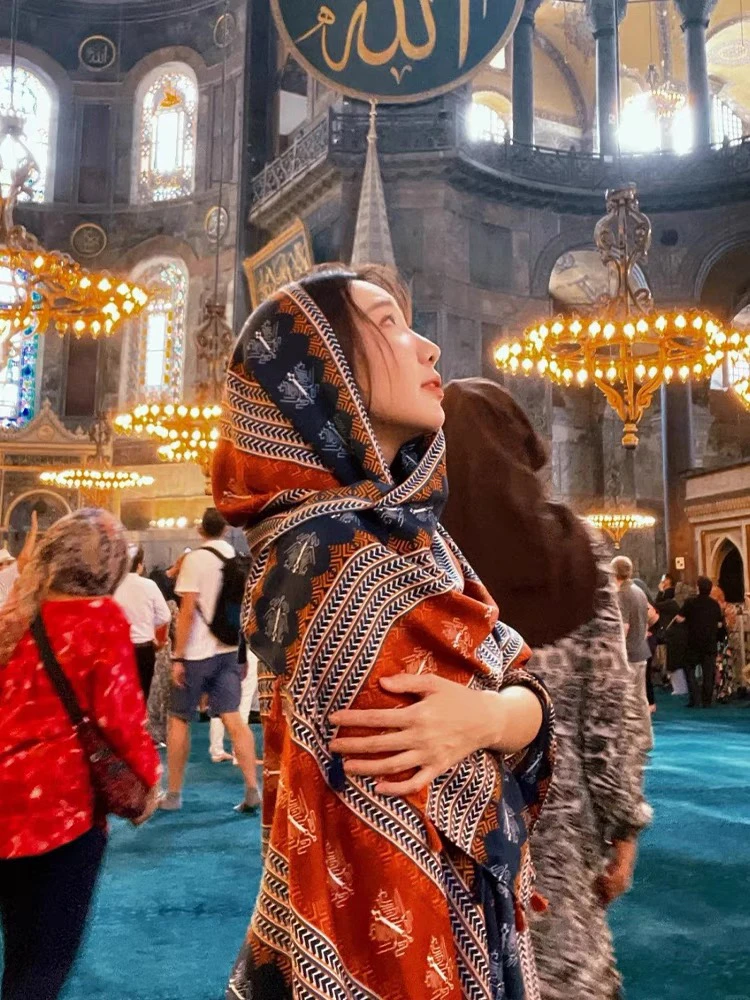 2025热卖款新疆云南海边度假旅游披肩百搭夏季防晒空调办公室