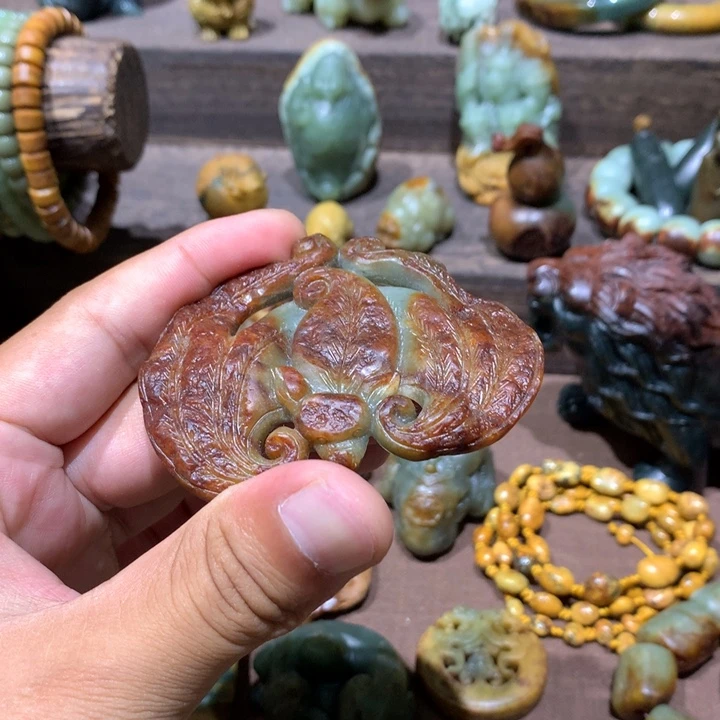 岫岩河磨玉（透闪石质玉）未镶嵌挂件拱****欢