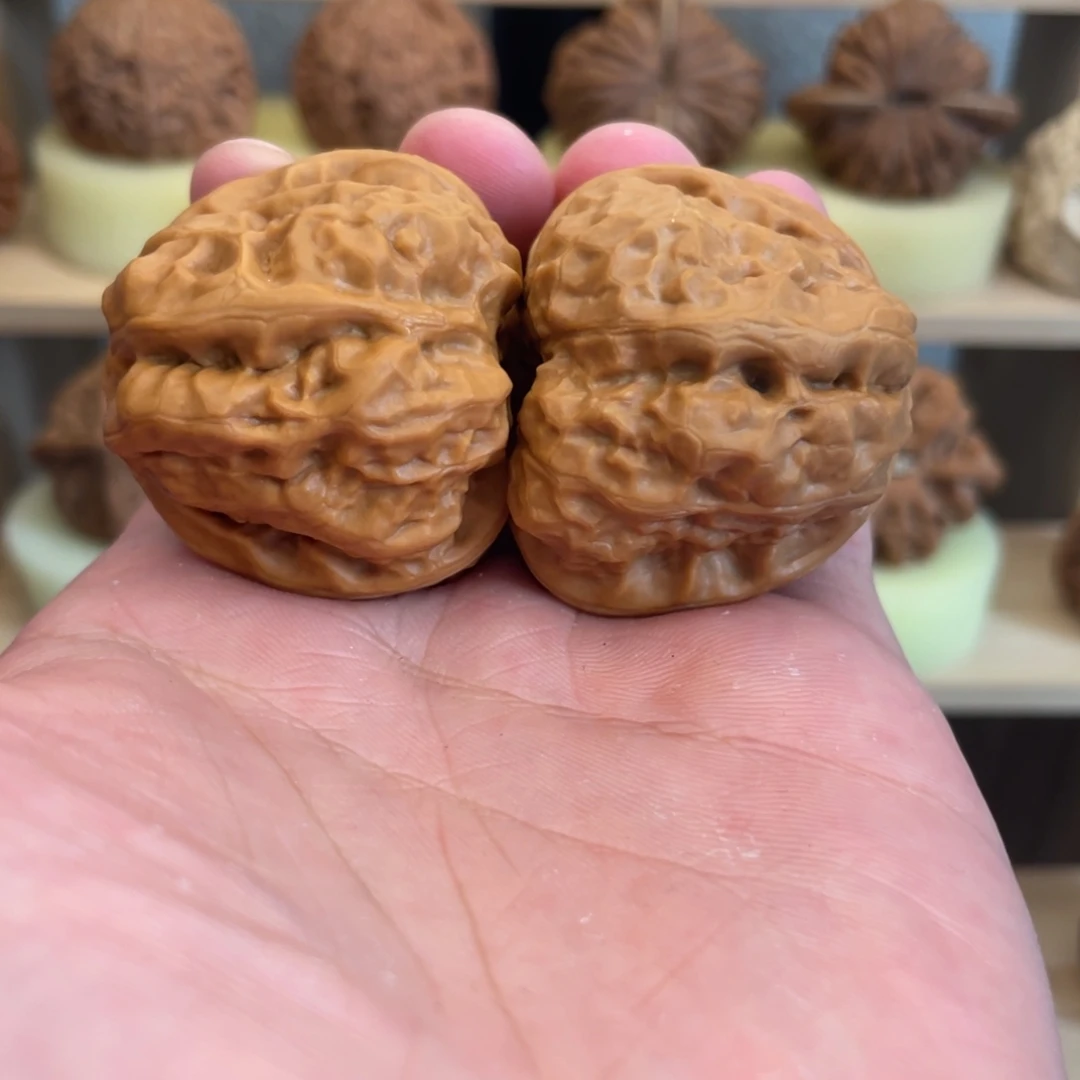 文玩核桃吊坠边39肚42蛤蟆