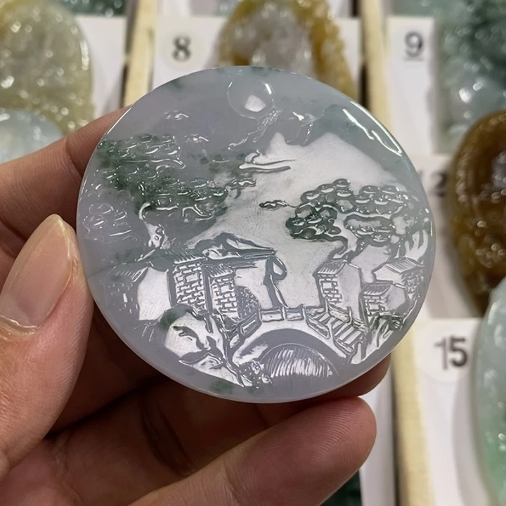 颈饰未镶嵌翡翠山水