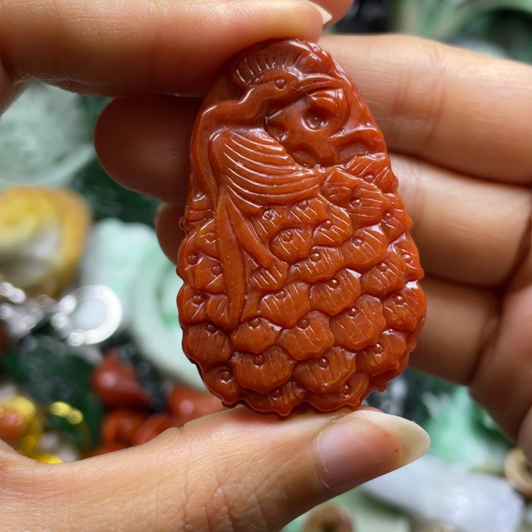 翡翠颈饰未镶嵌牌子