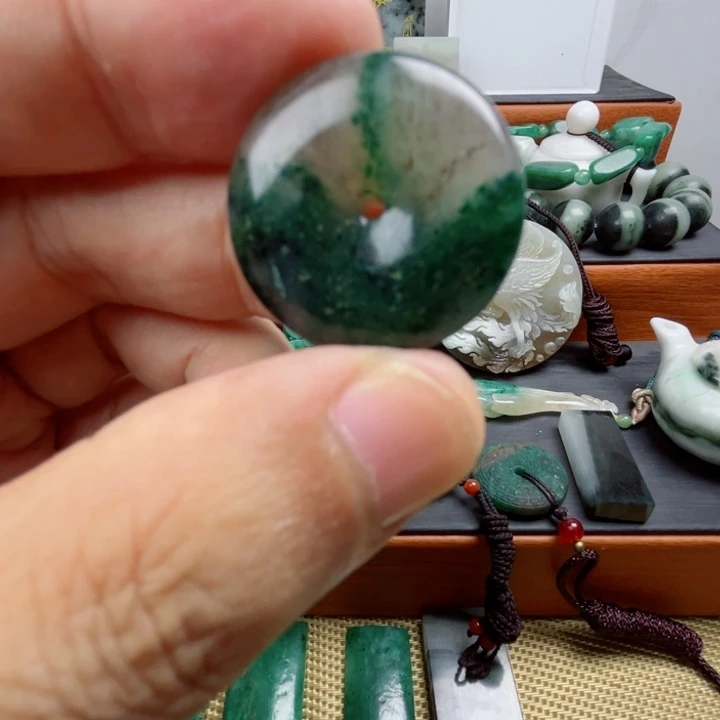 独山玉未镶嵌手镯