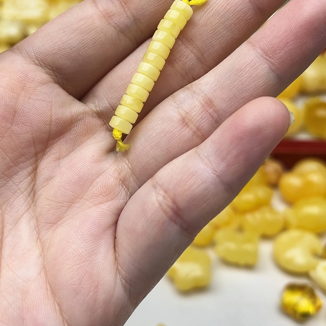 蜜蜡未镶嵌裸石天然