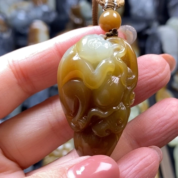 和田玉未镶嵌挂件