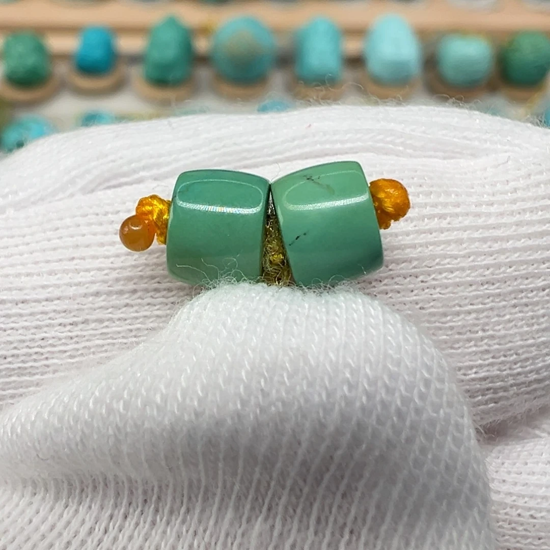 绿松石配饰未镶嵌