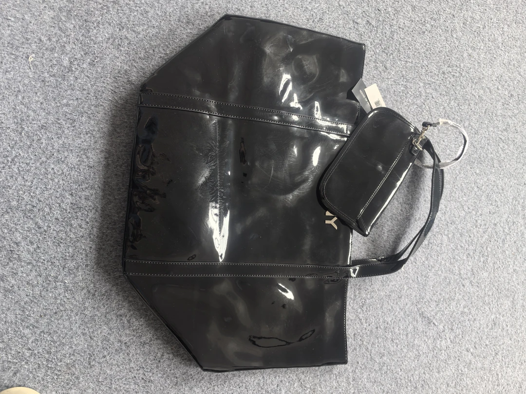 小华大号约35*25*50黑色手提包发1瑕疵