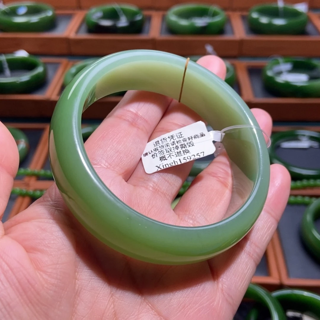 和田玉（碧玉）未镶嵌手镯粉绿5859