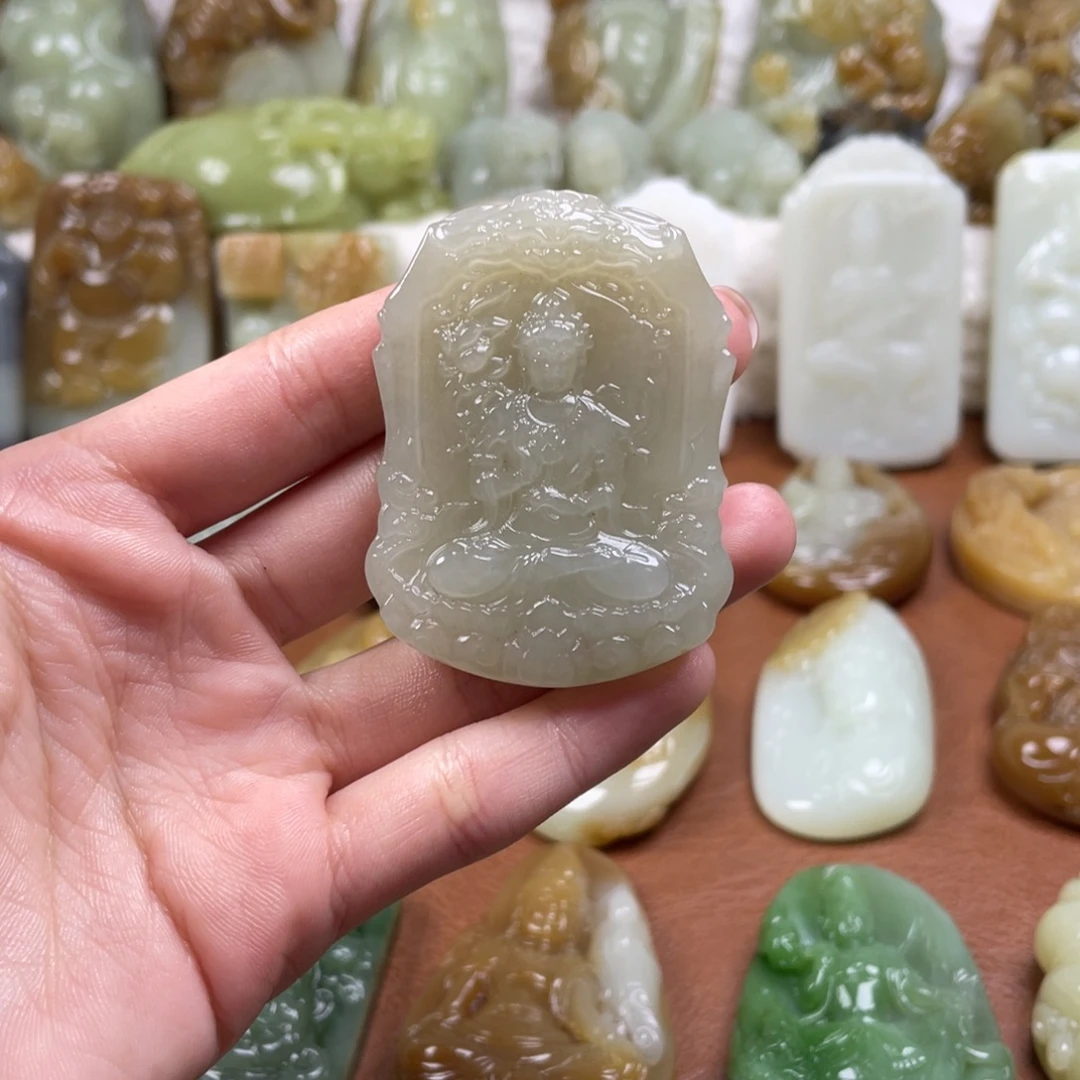 和田玉未镶嵌颈饰