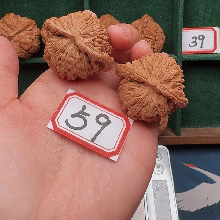 文玩核桃吊坠全品43尺四座楼