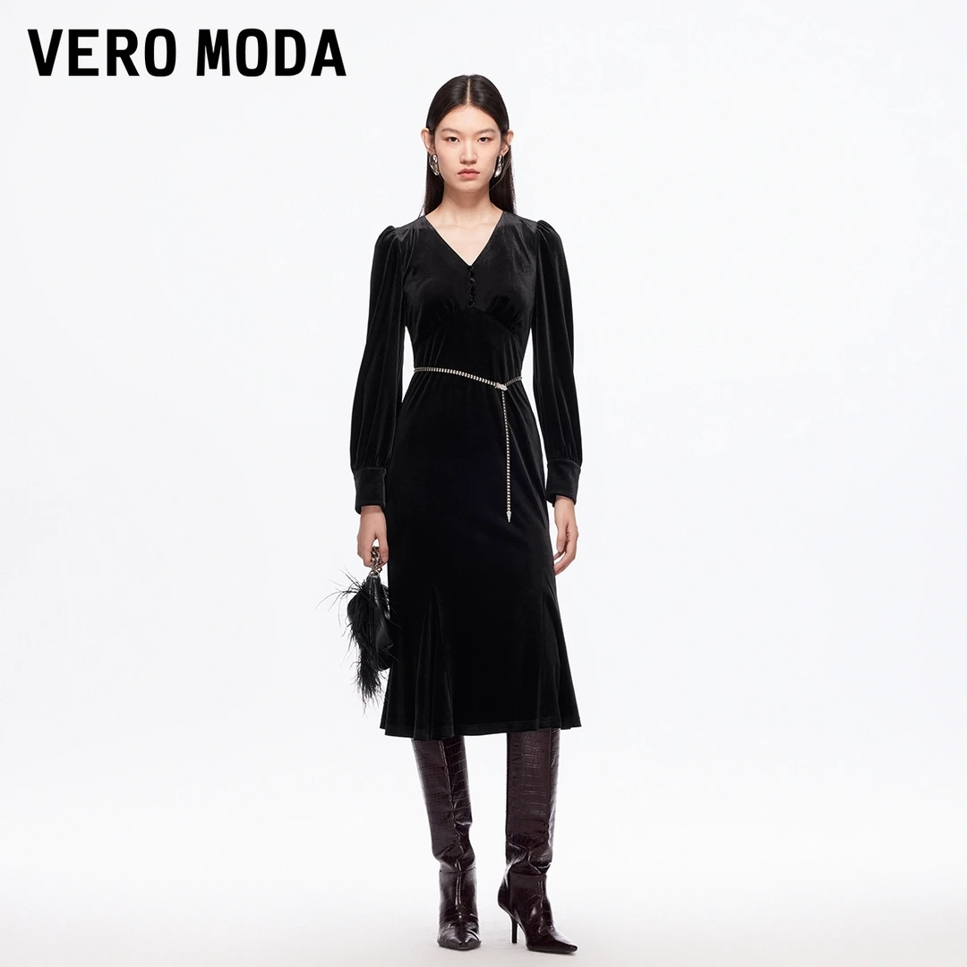 Vero Moda连衣裙2025秋冬新款修身收腰V领鱼尾丝绒裙32547D012