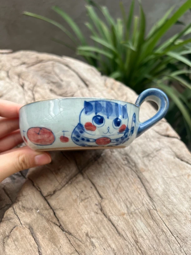 【近山古美】抱苹果猫把手碗手工手绘釉下彩高温瓷