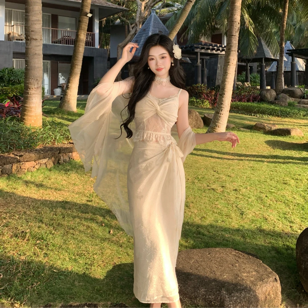 Blovelan【会会】琉璃纱 复古蕾丝雪纺衫V领气质上衣半裙度假风套装