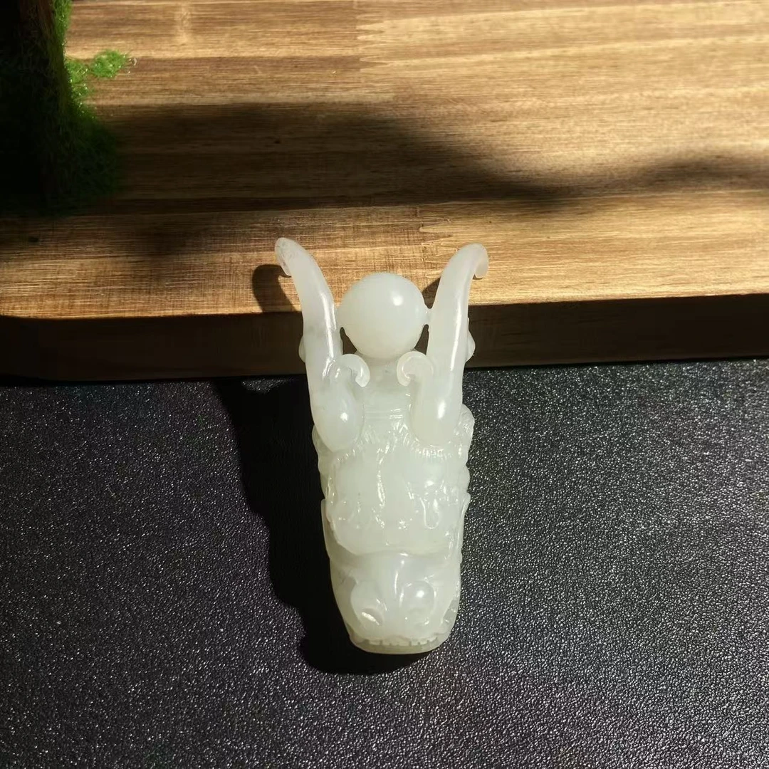 和田玉白玉龙头挂件D002