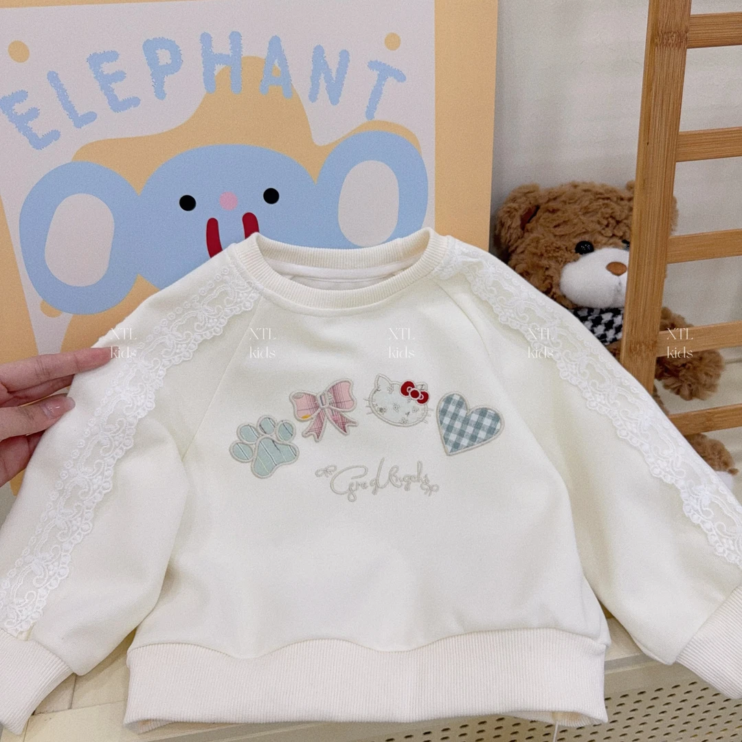 【XTL】2025新春米色蕾丝边爱心蝴蝶结刺绣卫衣61047