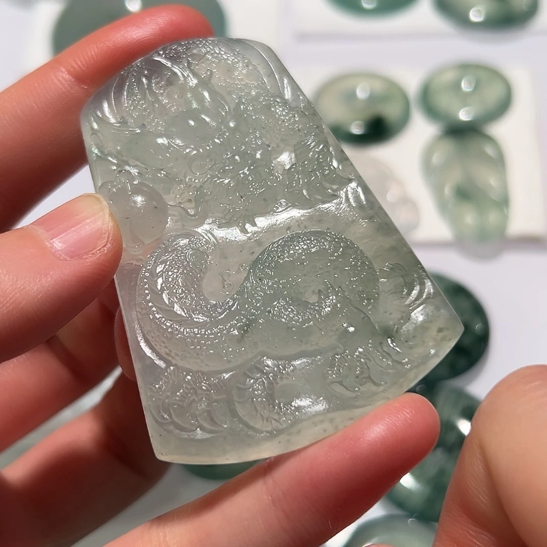 未镶嵌定制翡翠挂件