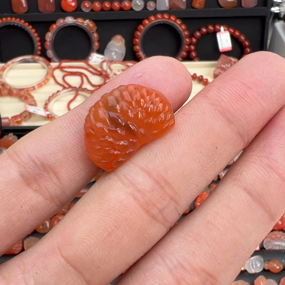 南红玛瑙未镶嵌颈饰橘子瓣
