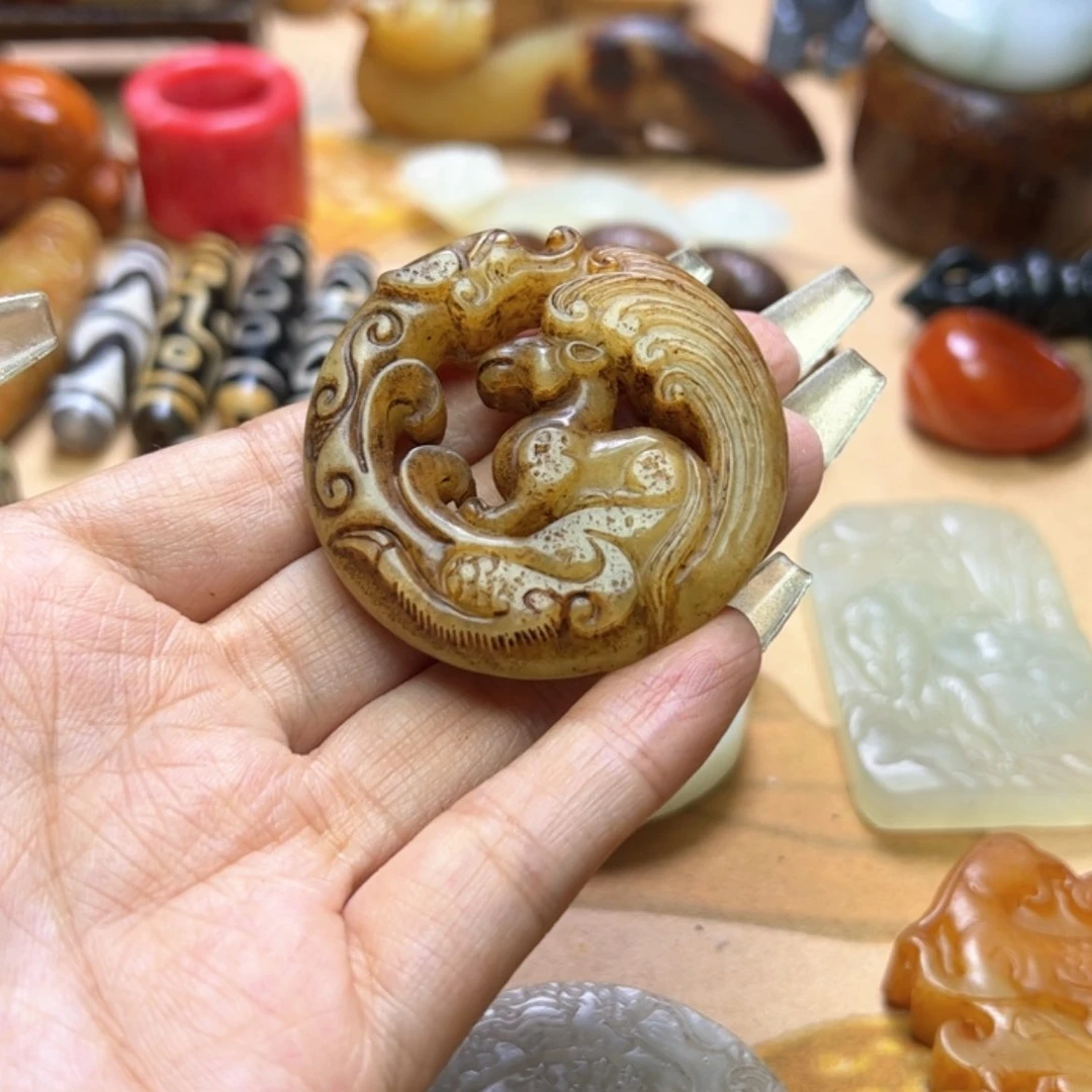 【闪购商品】蛇纹石玉颈饰未镶嵌