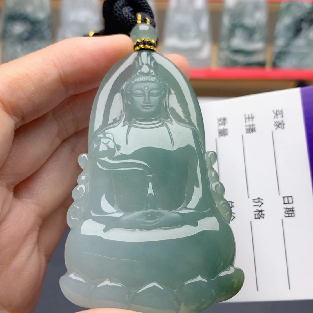 翡翠未镶嵌颈饰素衣