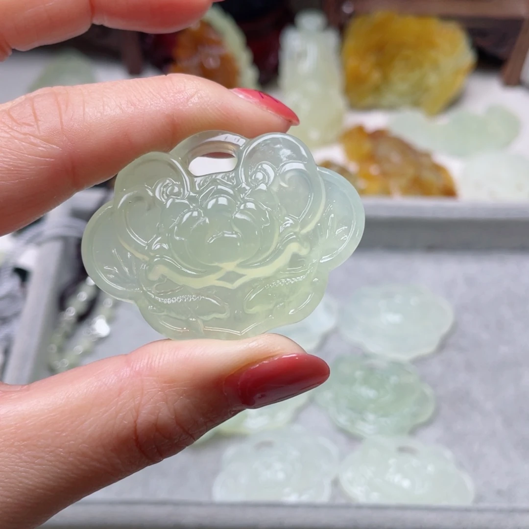 蛇纹石玉颈饰未镶嵌6*