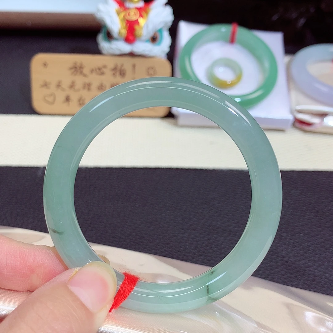 翡翠未镶嵌手镯4201