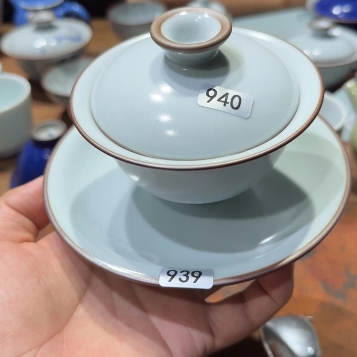 茂***生汝窑开片喜欢的可以拍